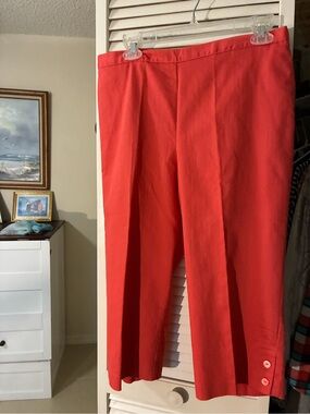 Alfred Dunner coral Capris